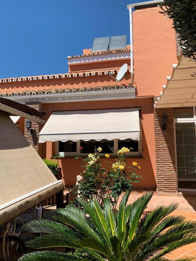 Chalet Con Piscina A 50 M De La Playa . Марбеля Екстериор снимка